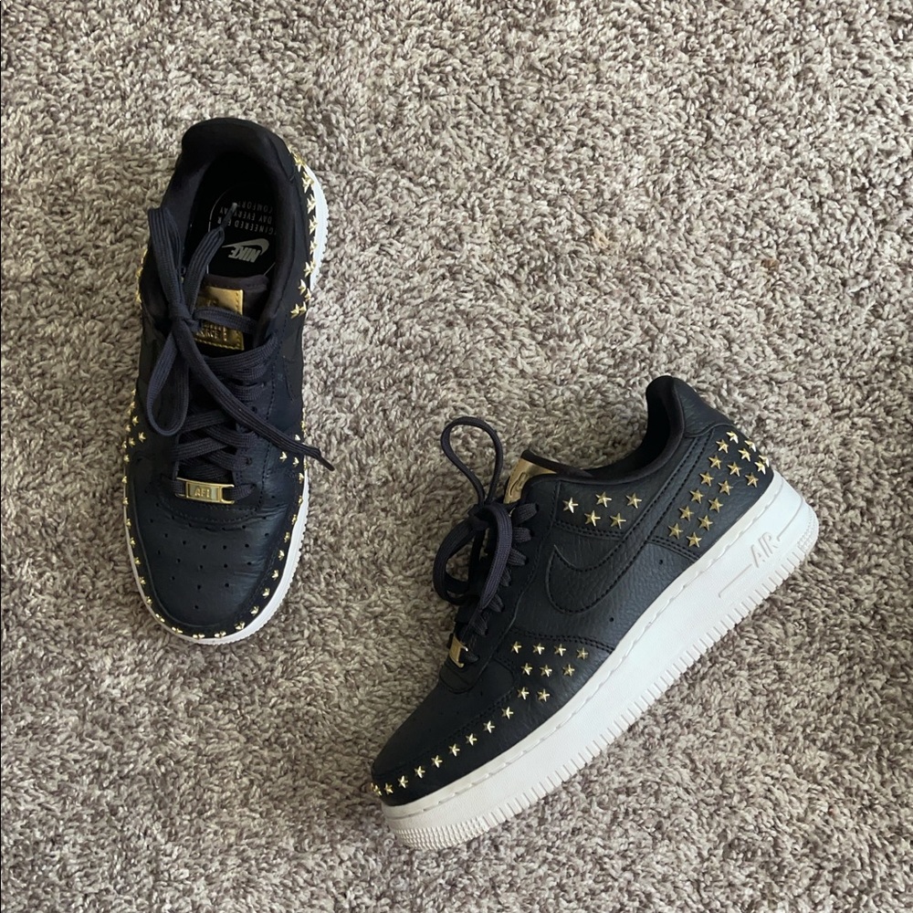 Nike shoes